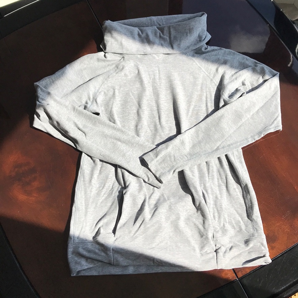 Lululemon funnel neck sweatshirt